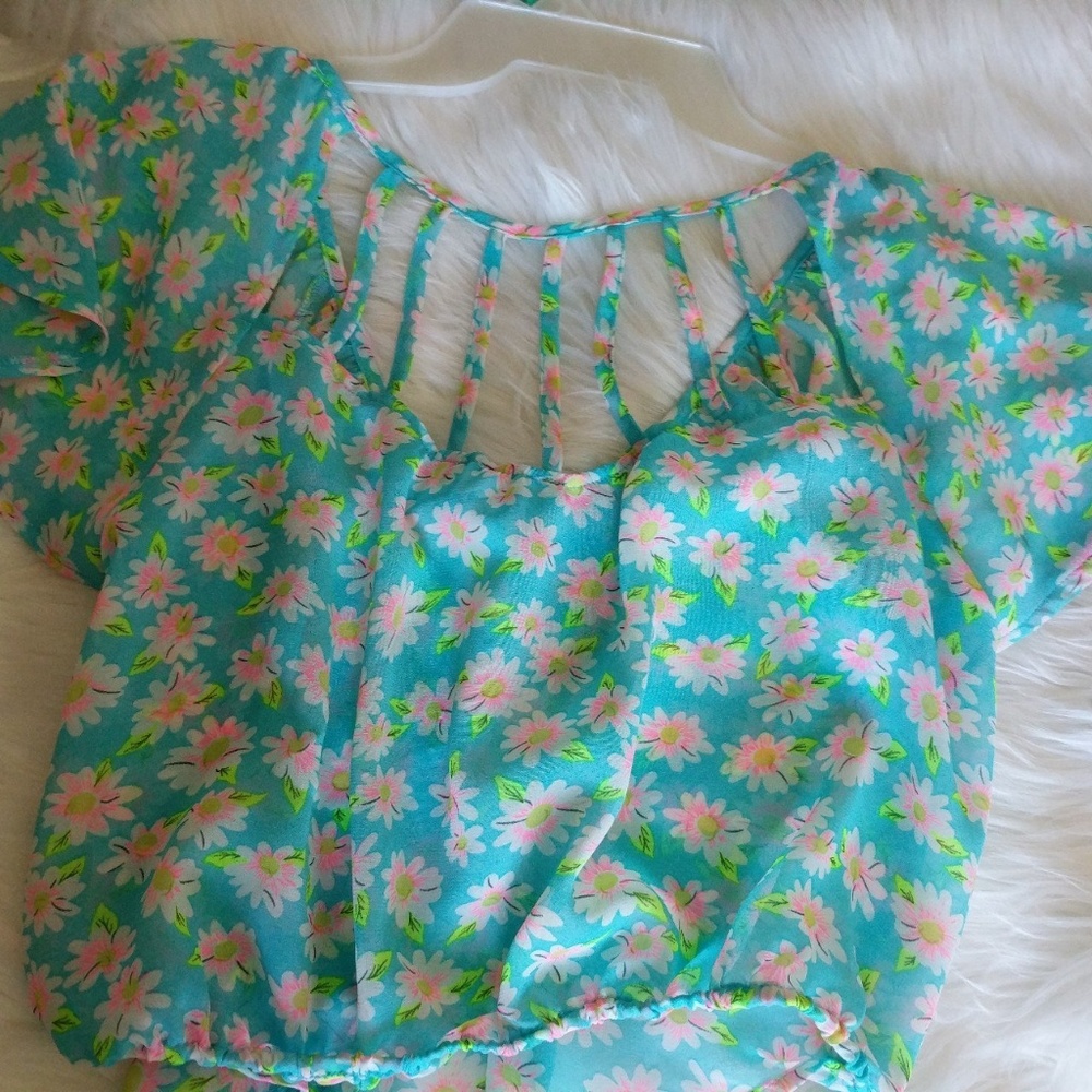 Crop top